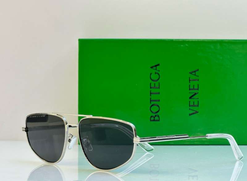 Picture of Bottega Veneta Sunglasses _SKUfw55533333fw